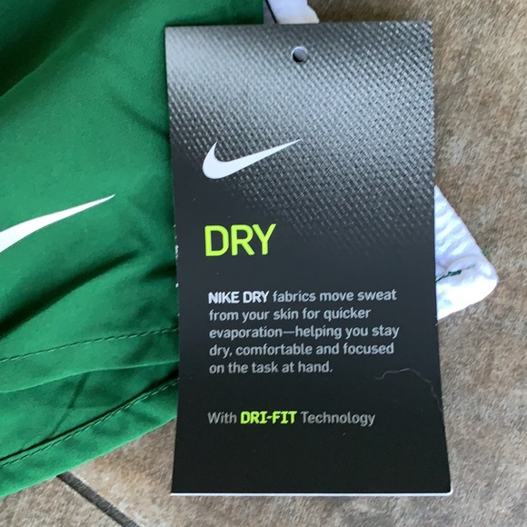 NIKE Women’s running shorts with Dri-Fit Technolog - Picture 6 of 15